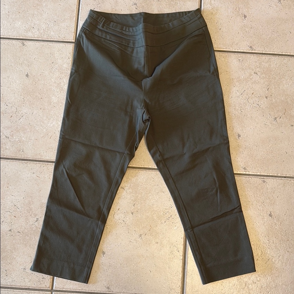 Chico's Dark Green Ankle Pants